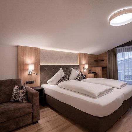 Alphotel Garni Salner Ischgl Exterior foto